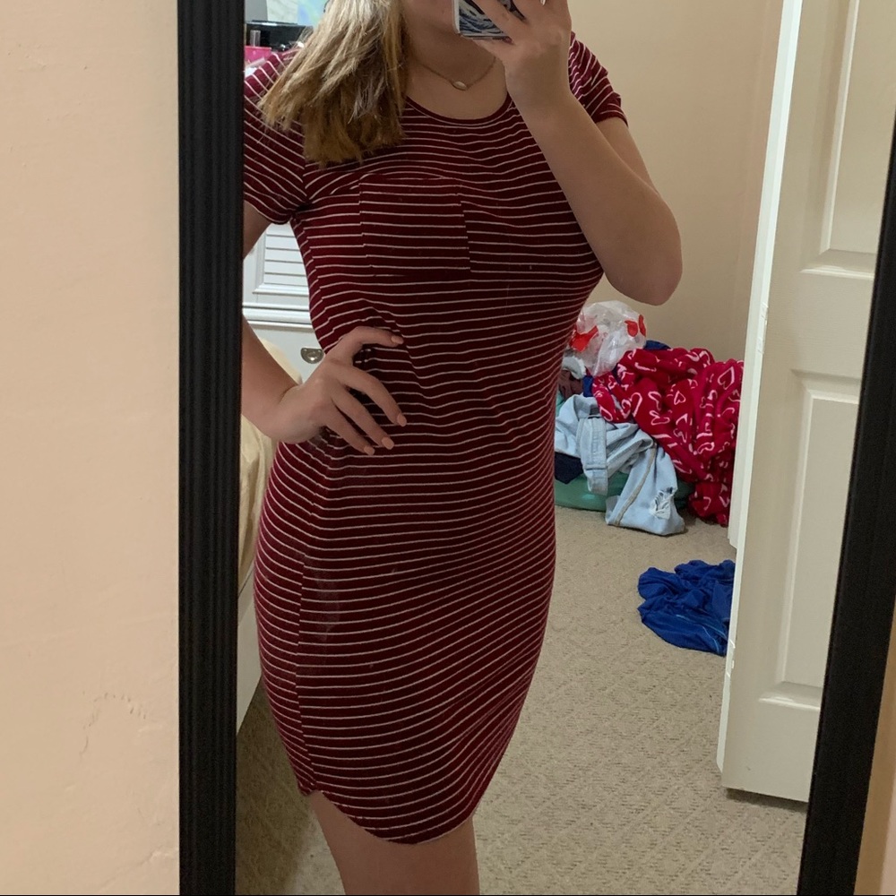 STRIPED SLEEVED DRESS